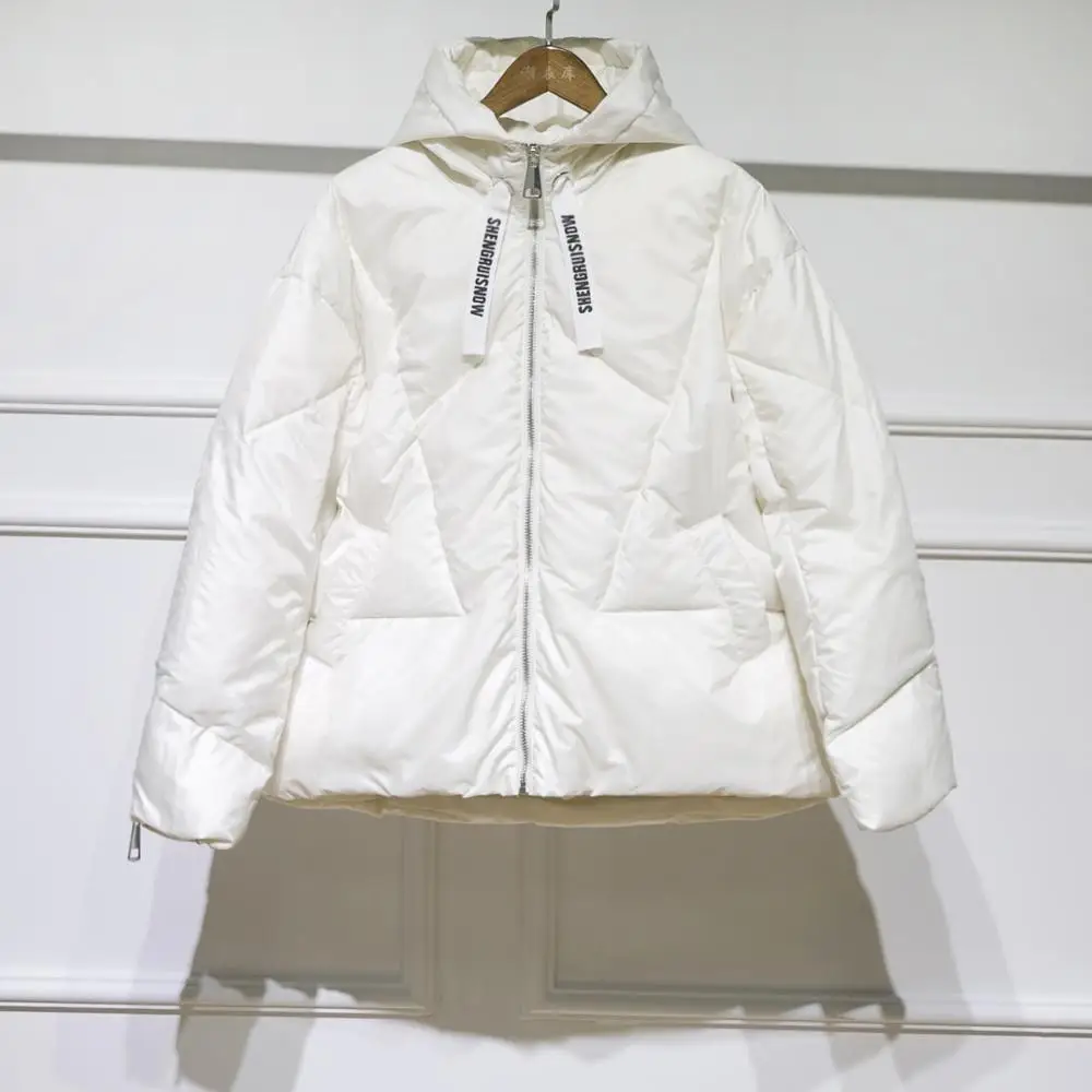 

2019 Winter Fashion Jackets Women Newest All-match Bright Jackets with Hat Harajuku Short Length Down Bread service Coats YF300