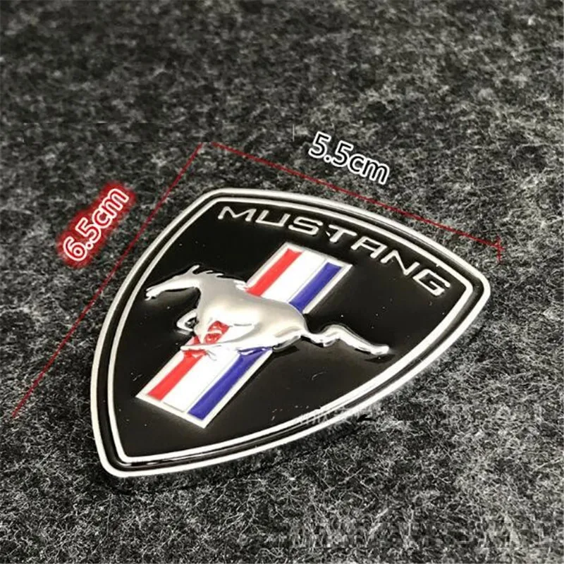 100 шт. новый автомобильный Стайлинг Металл 3 цвета красный черный Mustang переводная