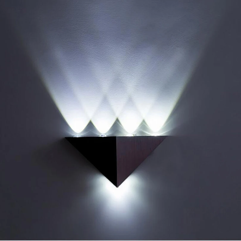 Поверхностного монтажа 5 Вт светодиодный настенный светильник AC90 265V треугольник