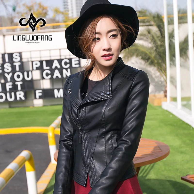 Женская Черно розовая кожаная куртка на весну и осень Короткая с отворотом