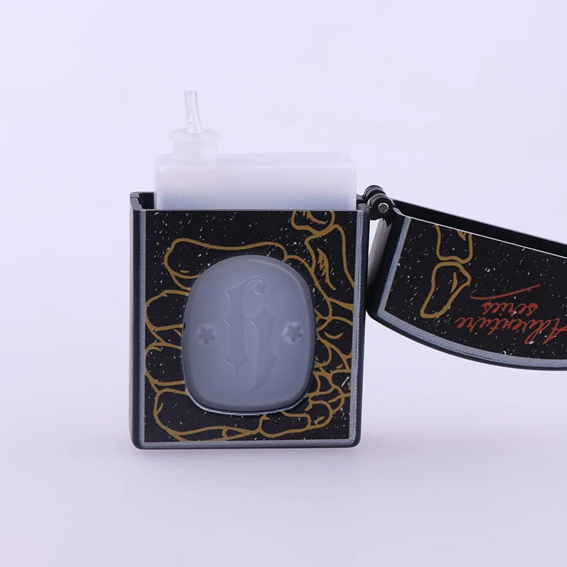 XFKM портативная 2018 маленькая борода мальчик Зажигалка стиль пластик 20 мл 30