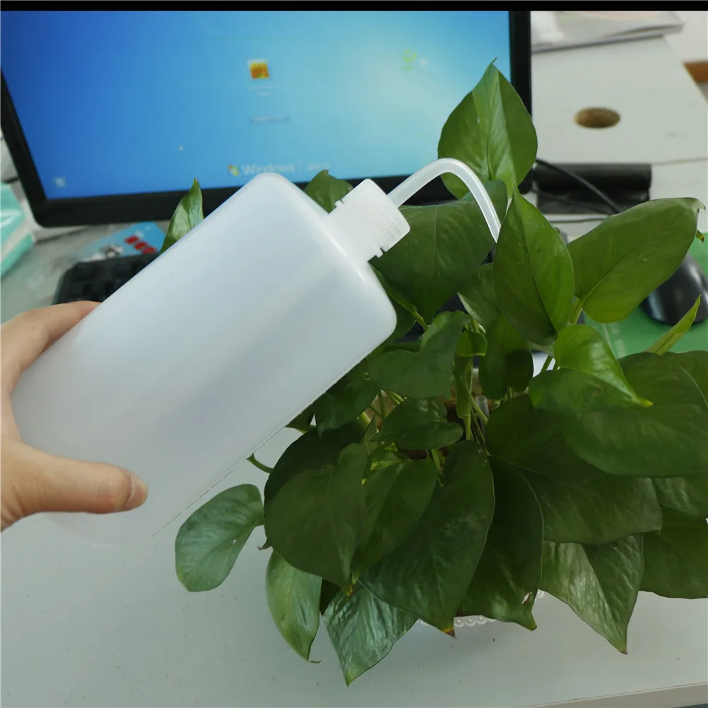 Бутылка для воды с длинным соплом 1 л|Канистры воды| |