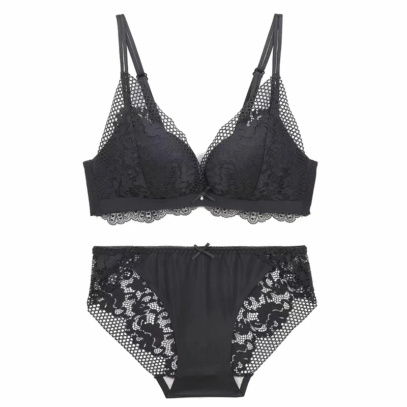 Комплект женского кружевного прозрачного нижнего белья с цветочной
