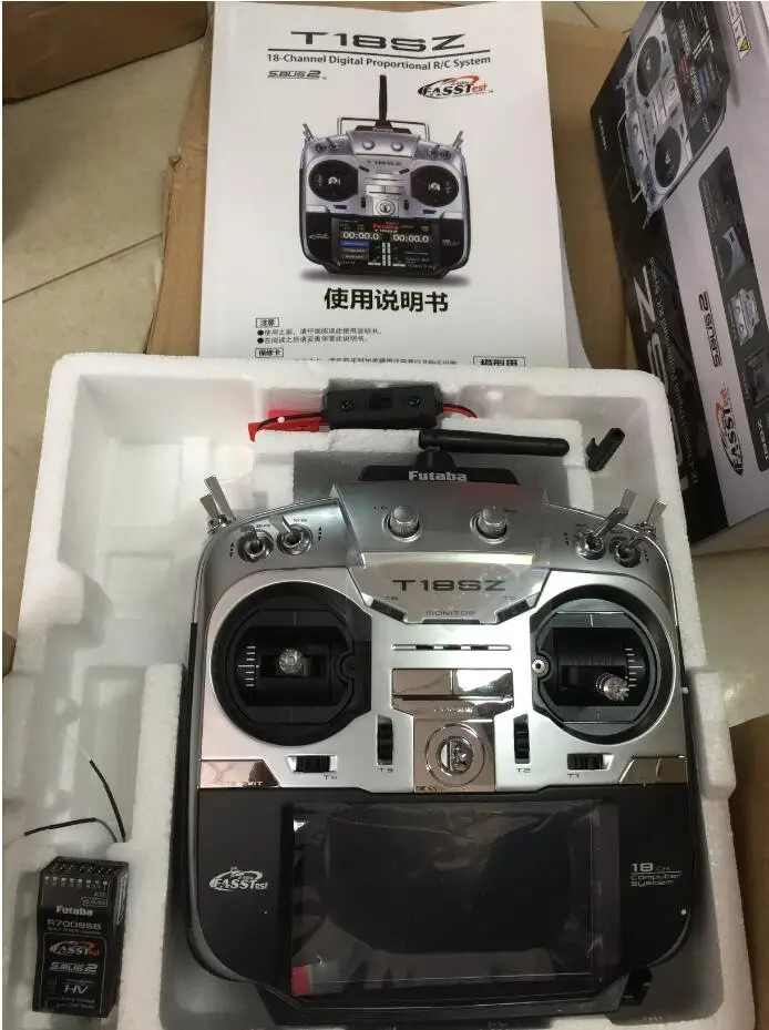 Futaba 18SZ 2,4 GHz FASST передатчик дистанционного управления(ni-mh) с R7008SB приемником 2,4G для вертолетный мультиротор