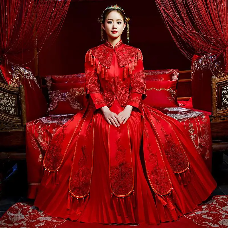Красное официальное платье королевская свадьба cheongsam стиль костюм невесты Винтаж Китайская традиционная вышивка Феникс Тан костюм Ципао - Цвет: Красный