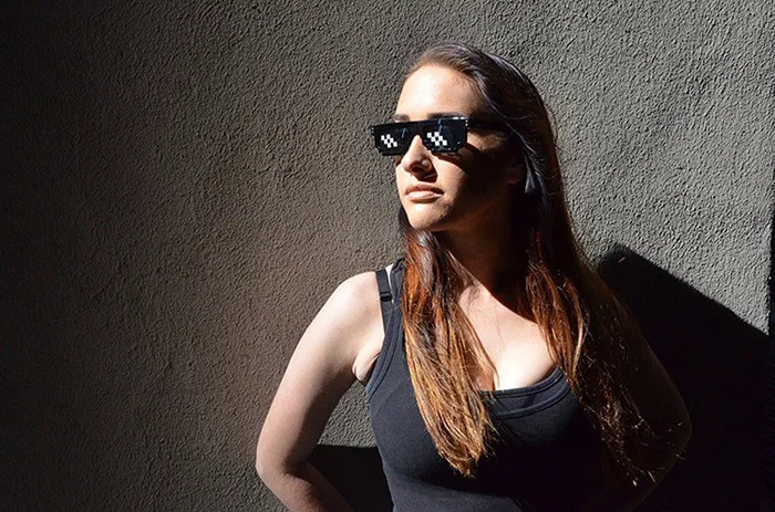 Иметь дело с It thug lifeSunglasses 8 битов мозаичные пиксельные очки для мужчин и женщин дилейт популярные мужчины женщины Праздничные очки