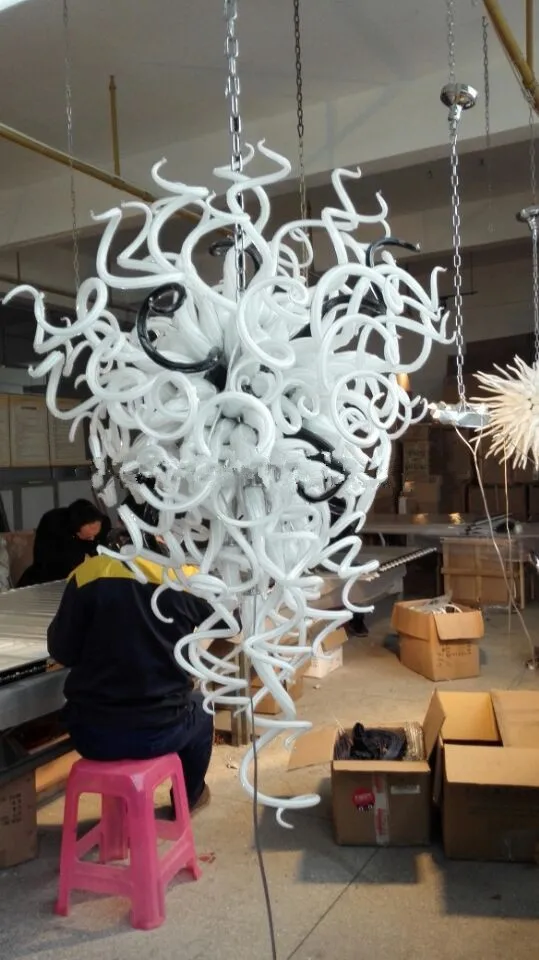 

Светодиодные потолочные светильники 110 В переменного тока из черно-белого дутого стекла с утопленным креплением, бесплатная доставка