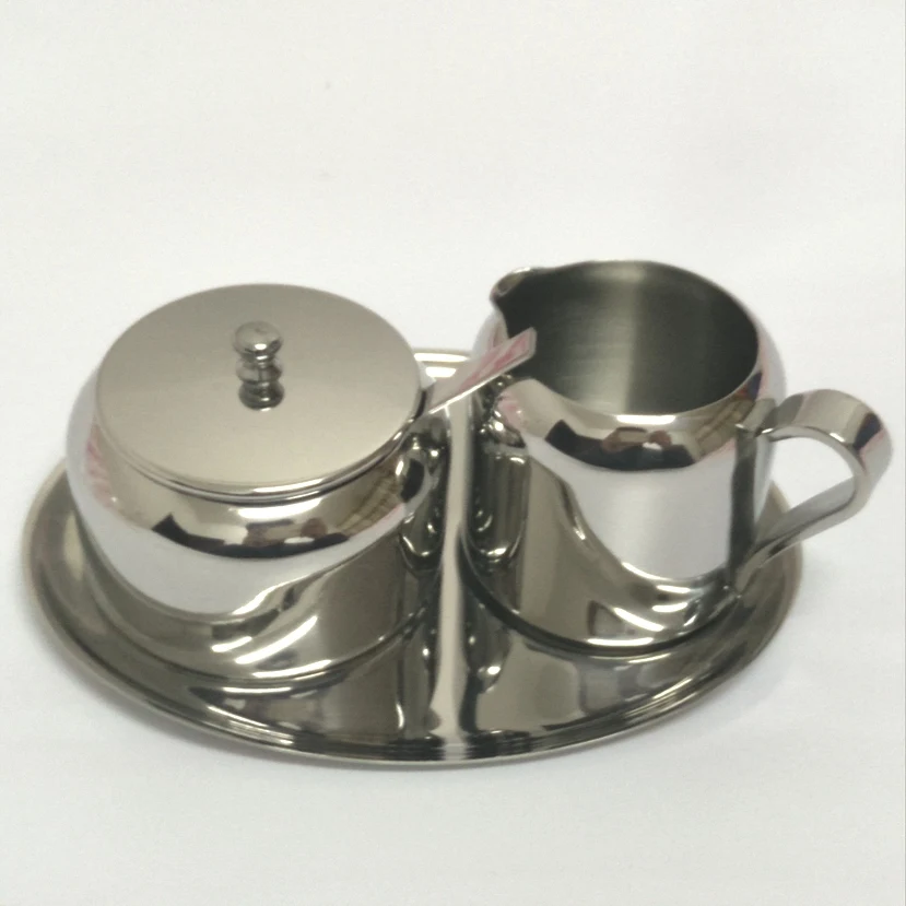 Набор из 5 кремов и сахара В комплект входит покрытая сахарница с ложкой