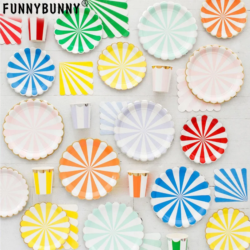 Одноразовый набор FUNNYBUNNY Party 16 обеденных тарелок и 8 бумажных салфеток для