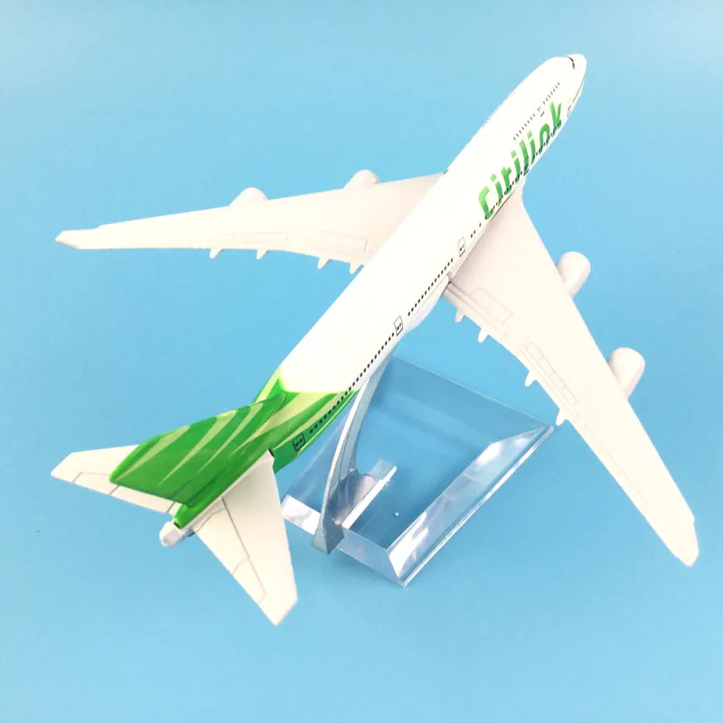 Модель пассажирского самолета CITILINK модель имитация 16 см сплав рождественские