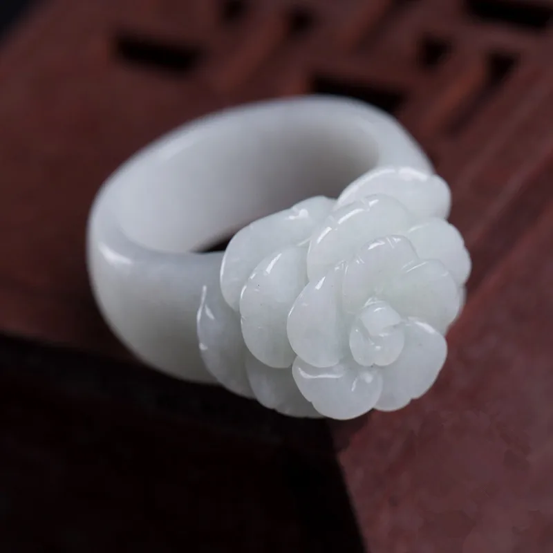 

Drop shipping Hot Sell Natural Green Jadeite Rings Hand-carved Jadeite jades Women Fashion rose flower Finger Ring Jewelry