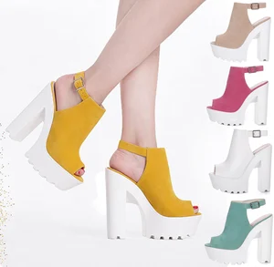 Новинка; Модные пикантные белые босоножки на устойчивом толстом каблуке и платформе с открытым носком; 4 цвета; Удобная Вечерние