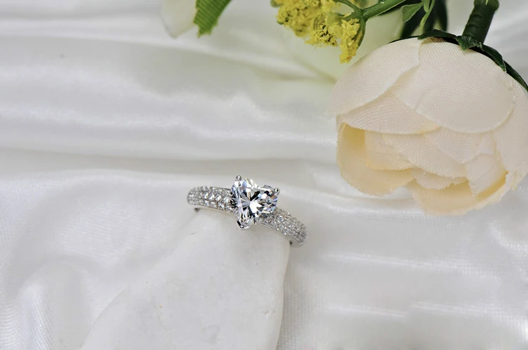 

2Ct Heart Moissanite Genuine 18K White Gold Ring for Her Perfect Annniversary Jewelry White Gold Au750 Brilliant Forever