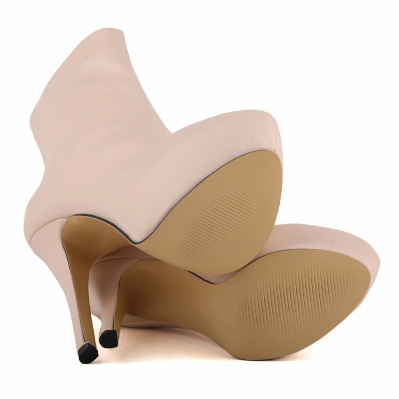 Осенне-зимние короткие женские сапоги на очень высоком каблуке 11 см модные