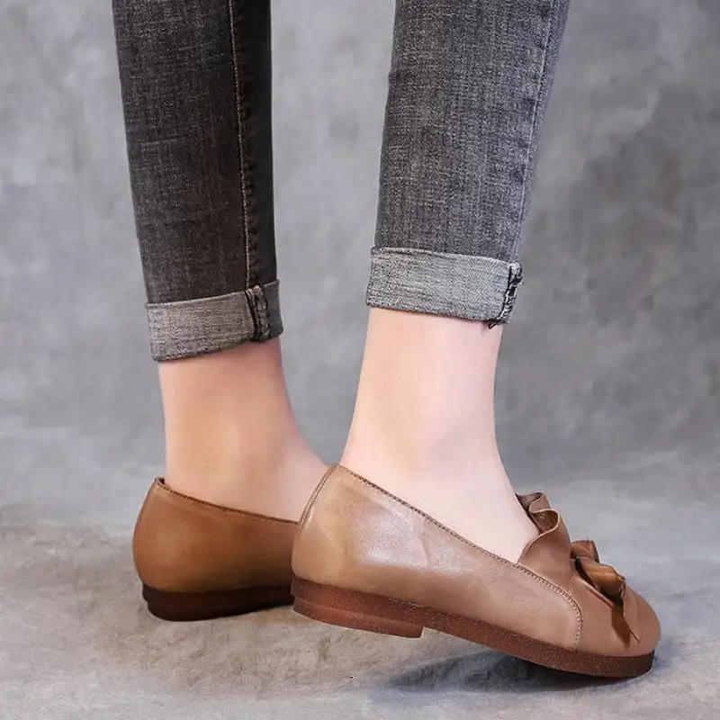 Женские кожаные туфли на плоской подошве розовые весенние низком каблуке