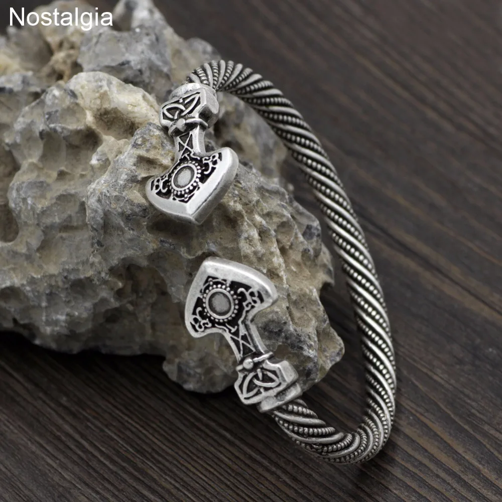 Ностальгия Vikingos Thor Hammer Thunder винт с предельным моментом затяжки для ногтей Pulseira