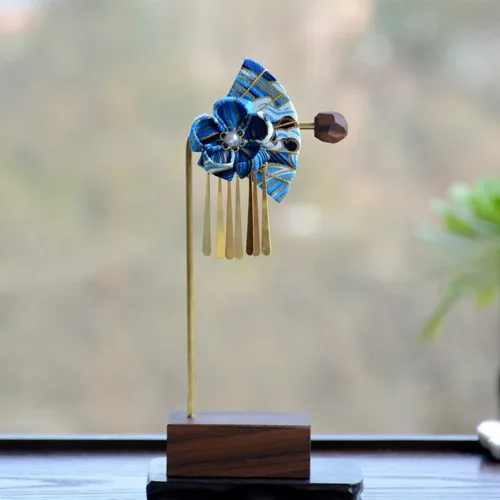 Веер и ветер ласточкин хвост бронзовая Лада кисточка шпилька головной убор