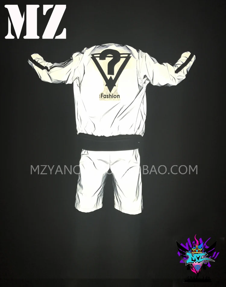 

2020 NEW Men Singer Costume Personality Trend Men's Baseball Jacket 3M Reflective Laser Clothes Nightclub DJ Hot Sale Party Set