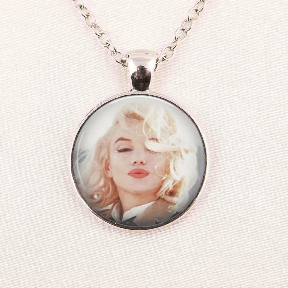 Wholesale Girls Glass Cabochon Necklace Marilyn Monroe Handcrafted Jewelry Photo Pendant Neckalce | Украшения и аксессуары