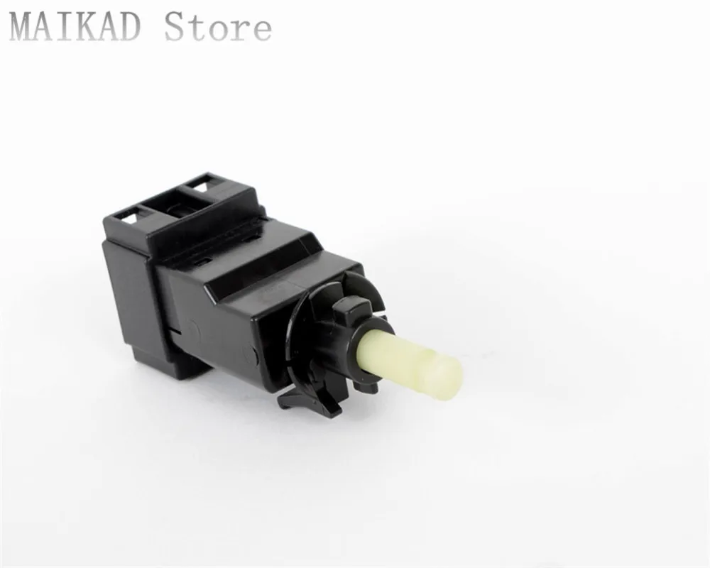 

Stop Light Switch Brake Light Switch Stop Lamp Switch for Mercedes-Benz W215 CL500 CL600 CL55 CL65 A0015452109