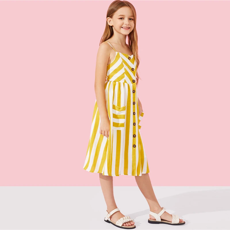 SHEIN/детское желтое Полосатое платье-комбинация на пуговицах для мамы и детей; коллекция года; Летние повседневные платья без рукавов с карманами для мамы и дочки