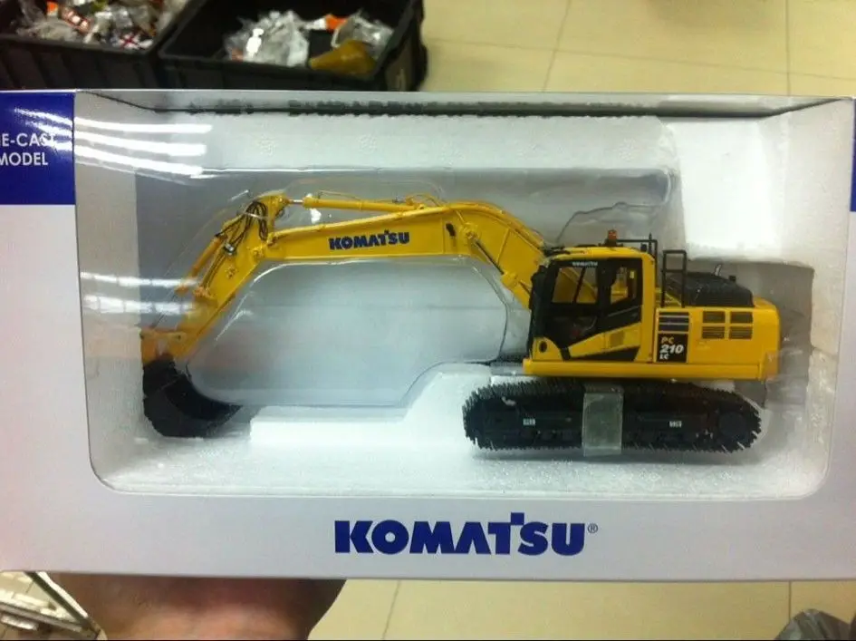 

New in box Komatsu PC210LC-10 экскаваторы 1:50 первая передача UH-строительные автомобили