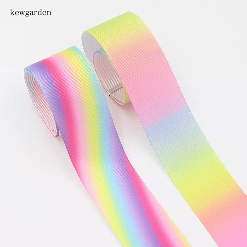 Kewgarden 38 / 25 мм 1-1/2 &quot/ 1&quot Цветные радужные корсажные ленты рандомный бант