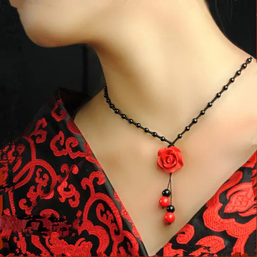 Элегантные китайские красные Резные Лаки ожерелье с красивым цветком розы