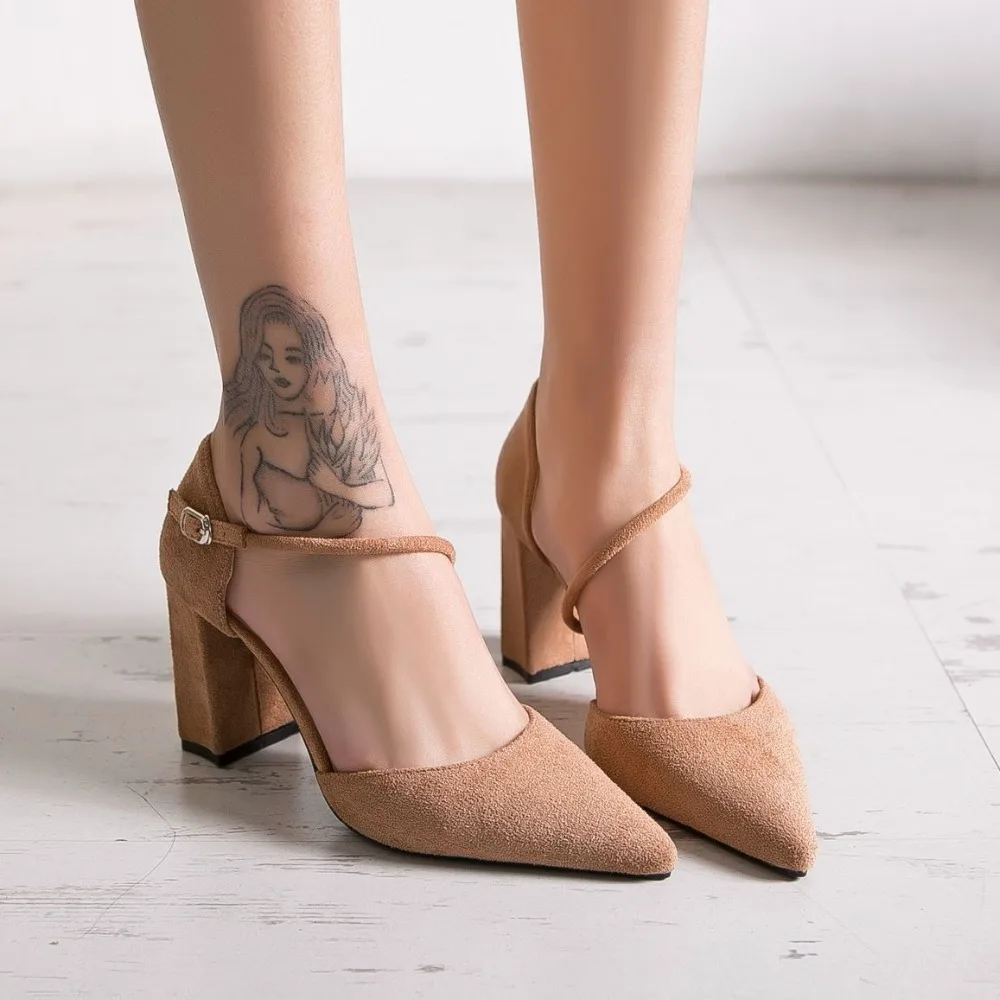 Женские туфли-лодочки с острым носком из лакированной кожи на высоком каблуке