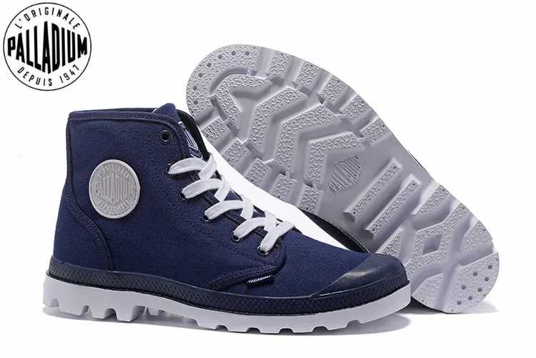 Фото PALLADIUM PAMPA HI ORIGINALE TC FOOTWEAR Navy Classic Canvas Shoe Ankle Boots Fashion Casual Shoes 40-44 Обувь PALLADIUM PAMPA HI ORIGINALE TC FOOTWEAR Navy Classic Canvas Shoe Ankle Boots Fashion Casual Shoes 40-44 Обувь