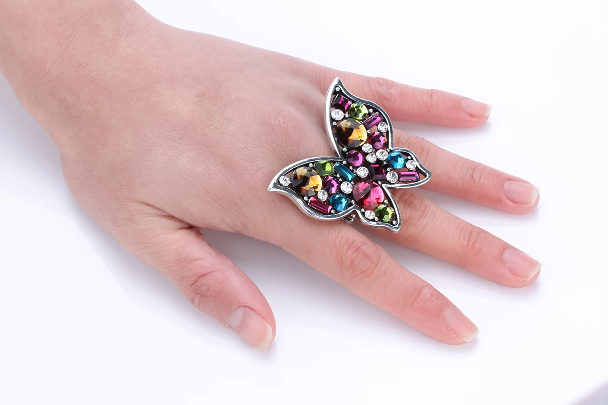 Растягивающееся кольцо с бабочкой Шарм в античном стиле Серебряный Золотой Цвет