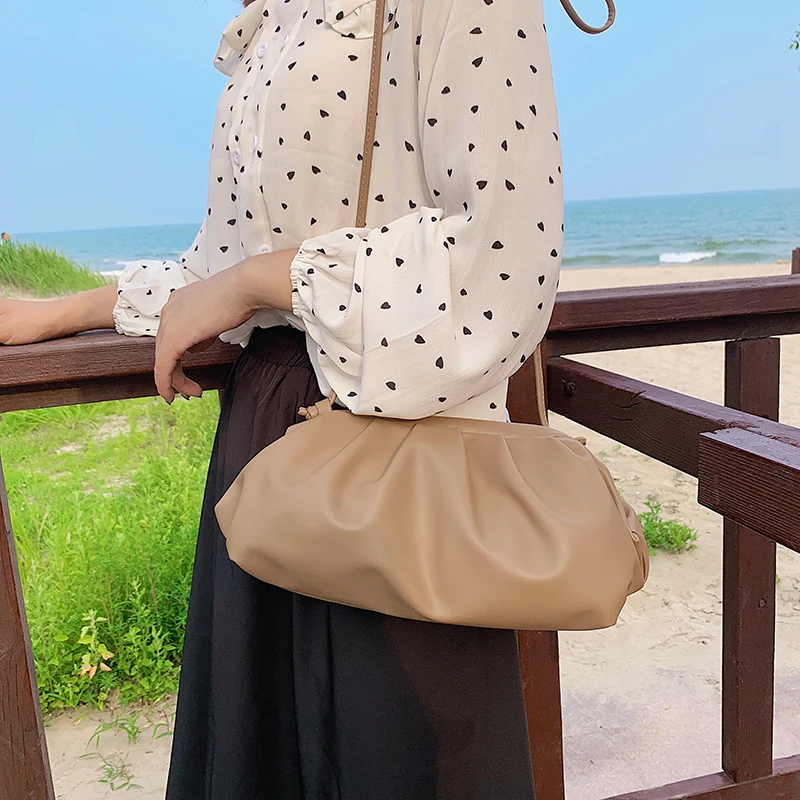 2021 Дамская Мода Клецки сумка известного бренда из мягкой кожи для женщин сумки в