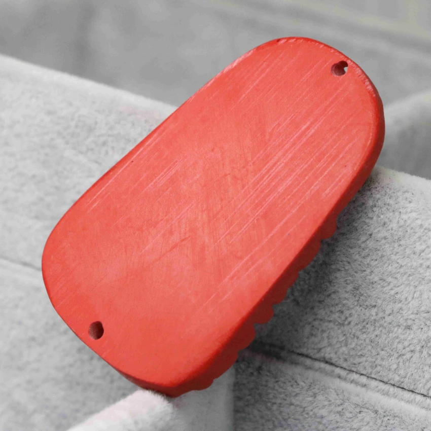 Оптовая цена Тайвань красный киноварь Овальный Кулон Резные Лаки Перейти рыбки