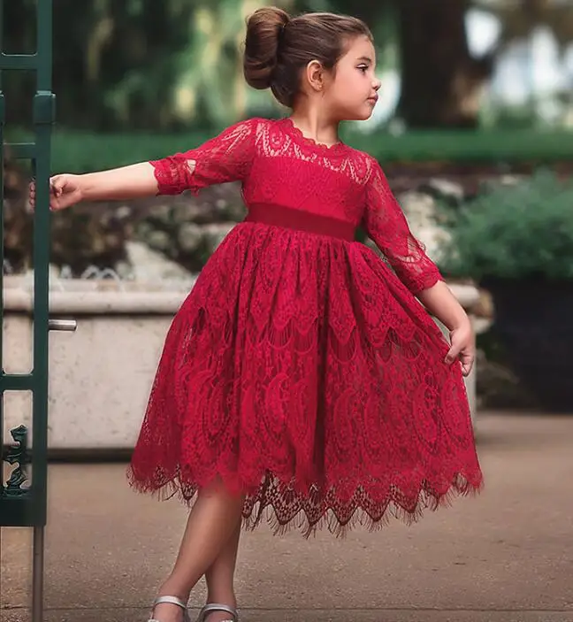 

Детское кружевное платье с цветочной вышивкой, на осень/зиму