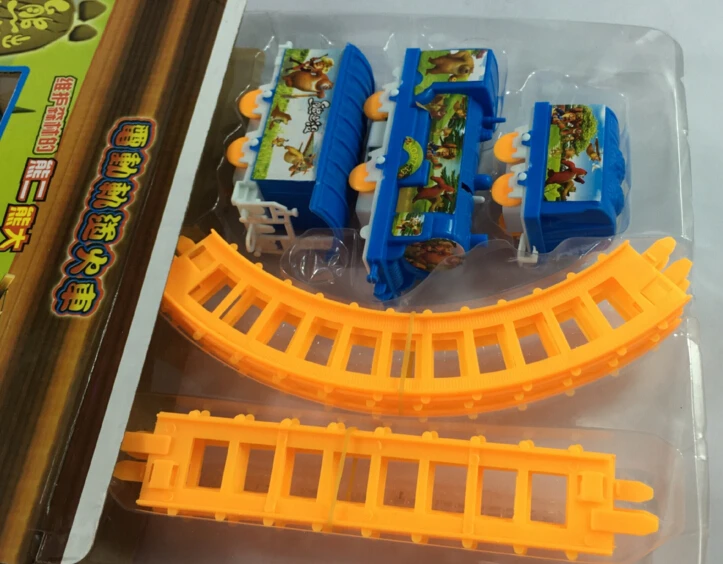 Маленький детский тренировочный костюм с электропоездом | Игрушки и хобби