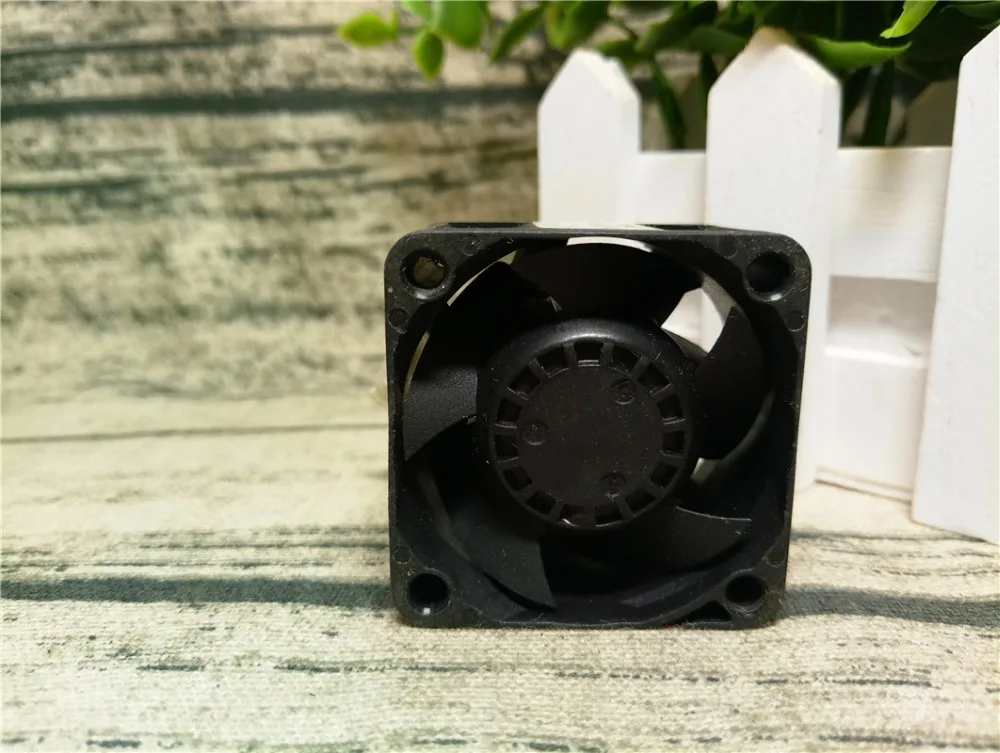 Оригинальный 4 проводной охлаждающий вентилятор SUNON 4028 PF40281BX Q050 Q99 12 В 7 20 Вт 40*40*28