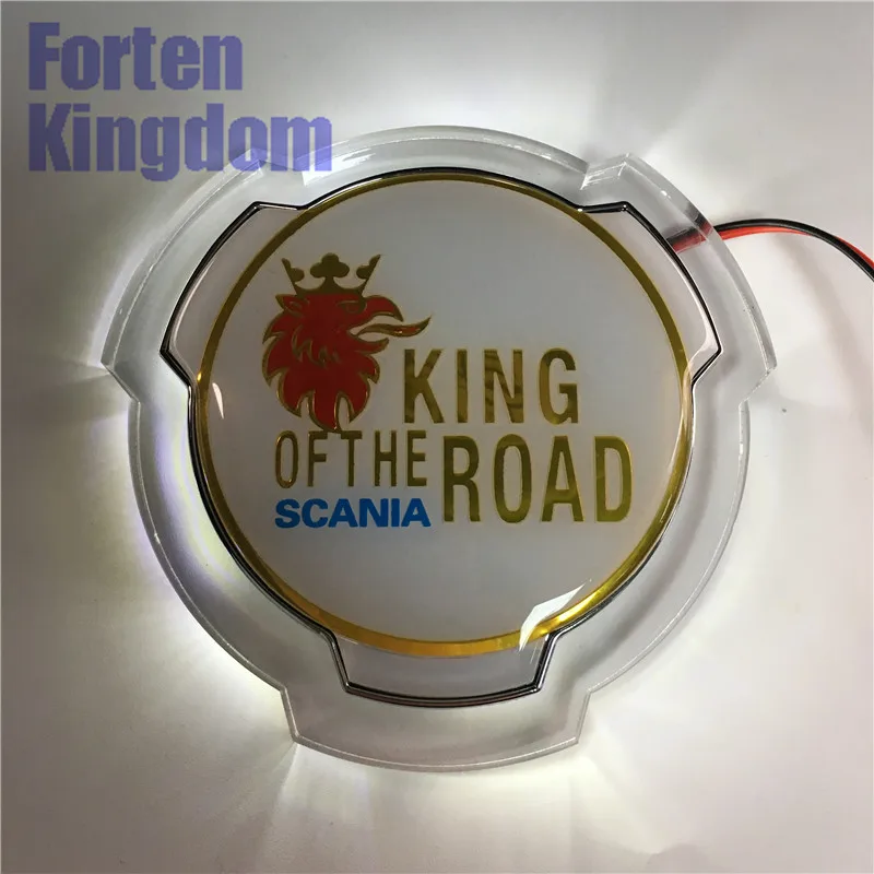 white and gold 1 шт., для Scania King Of The Road Truck или Car, на заказ, передняя решетка, эмблема, значок с белым, 24 В, светодиодный, осветительная пластина, 1401610 - Цвет: white and gold