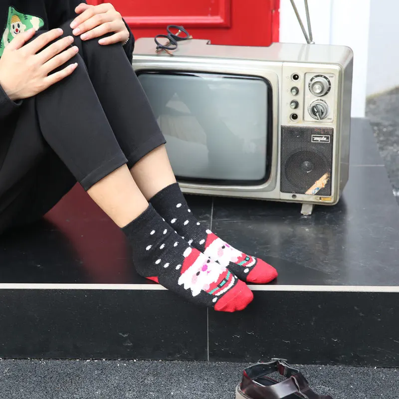 Casual Cartoon Print Women Socks Warm winter female Funny Happy Art Cute cartoon animals Pattern Cotton Sox 2017 new listing | Женская