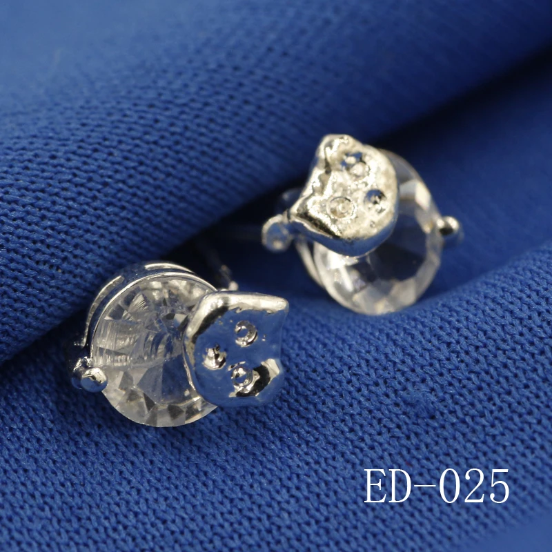 Женские серьги-гвоздики из серебра 925 пробы с белым цирконом | Украшения и