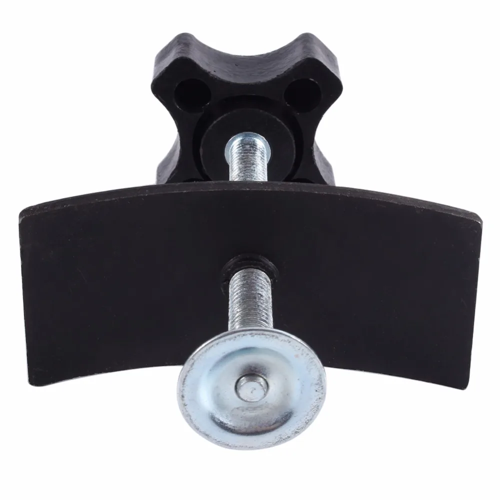 Инструмент для ремонта автомобильных дисковых тормозных колодок |