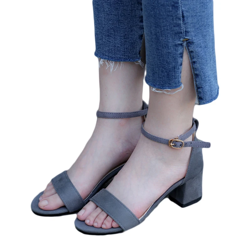 Летние женские босоножки 2018 сандалии с ремешком на щиколотке пляжная обувь