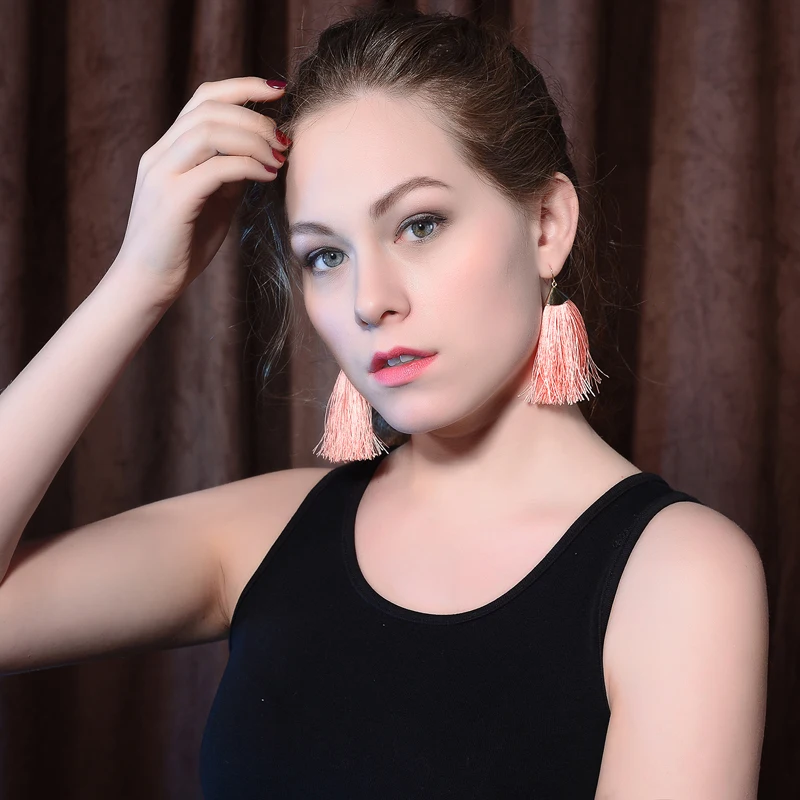 ] 2018 модные богемные длинные зеленые/бежевые/розовые цветные хлопковые серьги с