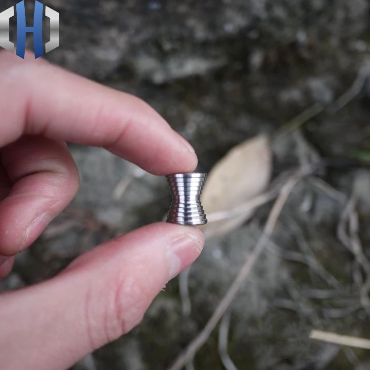 

Рожковый титановый сплав TC4, бусины с ножом, осенняя искусственная подвеска, веревка, подвеска, фонарик для повседневного использования