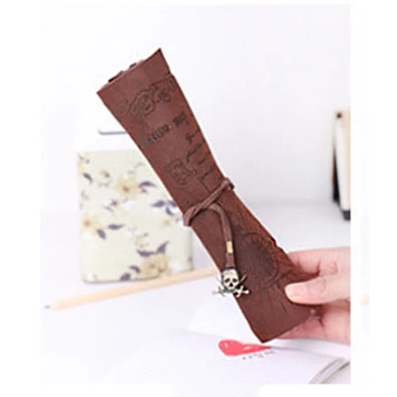 Skull 1pc Vintage Pirate Roll Up PU Leather Pen Pencil Case Bags Treasure Map Gift Favor Make up Cosmetic Bag - Цвет: Skull