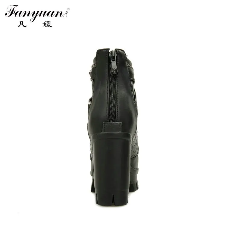 Новинка 2017 женские короткие ботинки с круглым носком на молнии сзади ботильоны