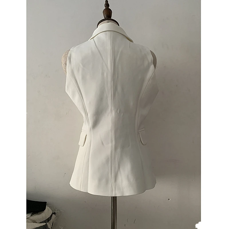 

Spring and summer professional commuter classic double-breasted fashion metal lion buckle vest office lady solid color vest B396