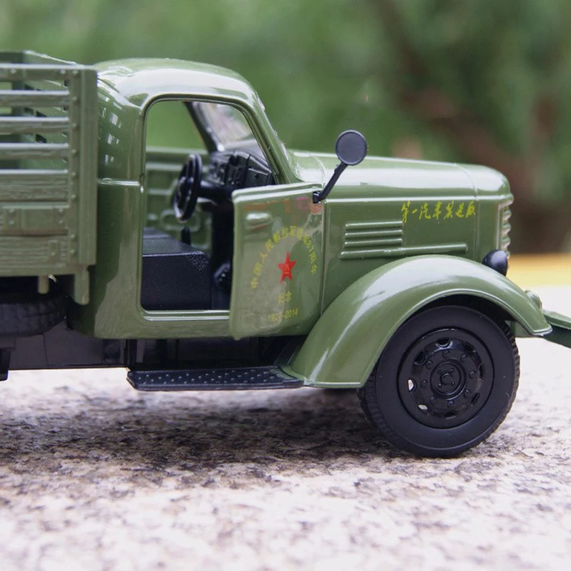Масштаб 1:32 армейский зеленый Jiefang военный грузовик модель автомобиля игрушка со