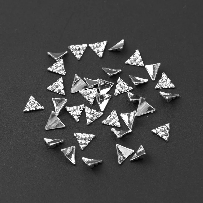 

New Arrivals 100PCS/Lot 6MM Kawaii Triangle Design Gold/Silver 3D Nail Art Charms Metal Nail Art Decorations Nail Art DIY 290247
