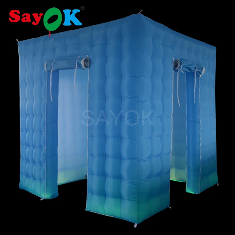 للبيع كشك تصوير قابل للنفخ من نوع سايوك مقاس 2.5 × 2.5 × 2.5 م لأغراض زينة حفلات الزفاف مخصص وبابين وكشك الخيمة مع مصابيح 17 لونًا
