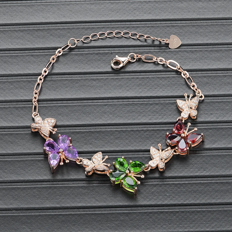 Цветной браслет &quotБабочка&quot натуральный аметист диопсид и гранат смесь